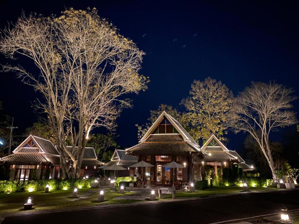 Ruean Racha Otel Chiang Mai Dış mekan fotoğraf