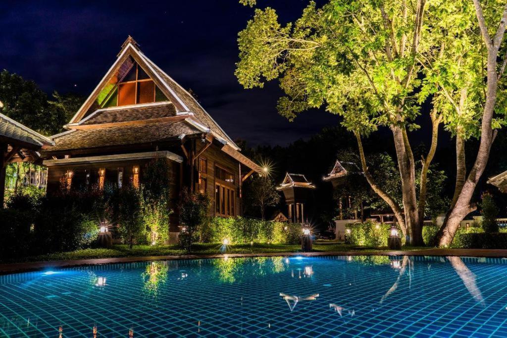 Ruean Racha Otel Chiang Mai Dış mekan fotoğraf
