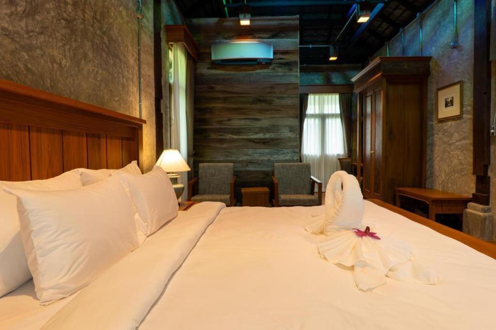 Ruean Racha Otel Chiang Mai Dış mekan fotoğraf