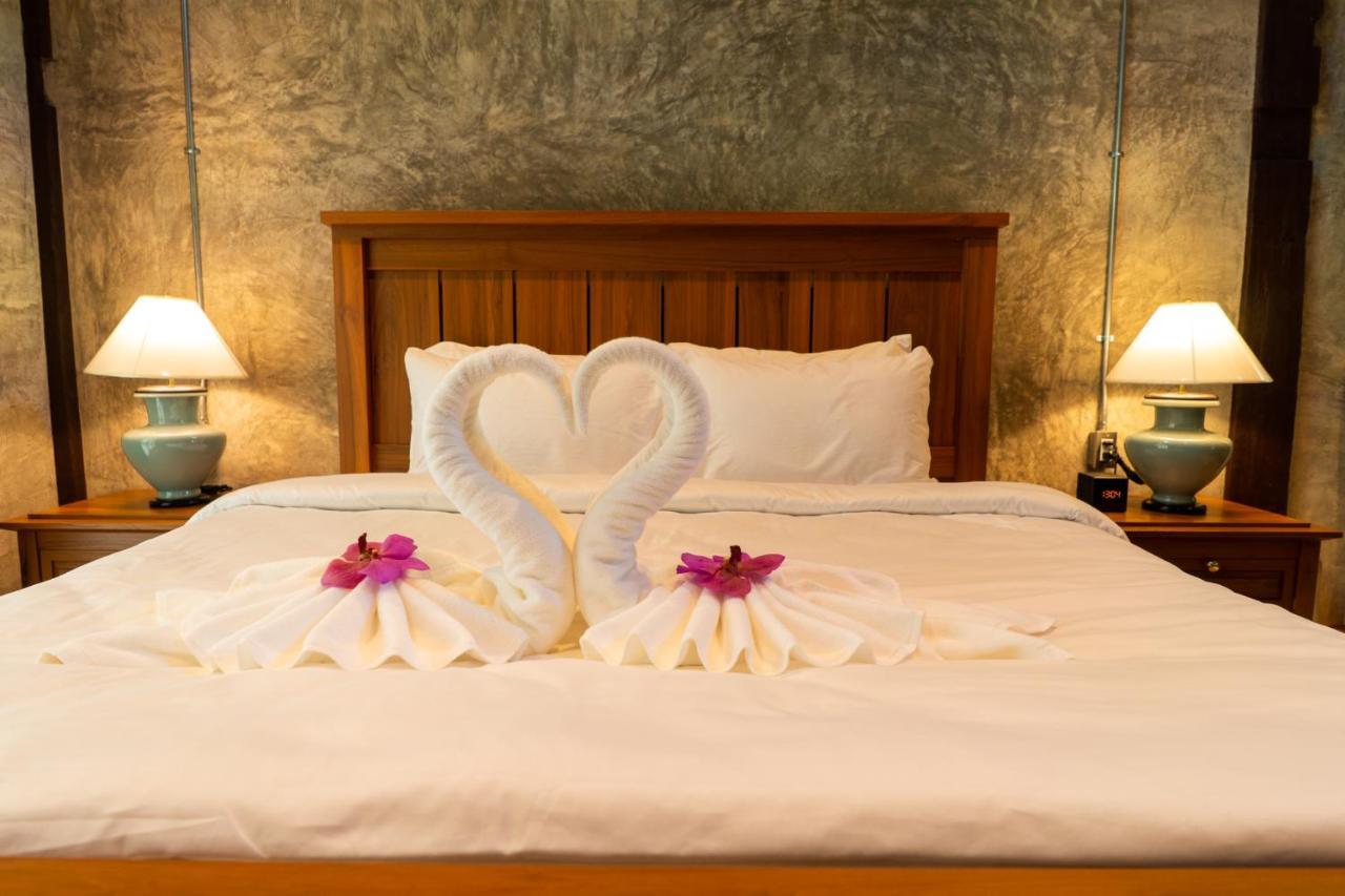 Ruean Racha Otel Chiang Mai Dış mekan fotoğraf
