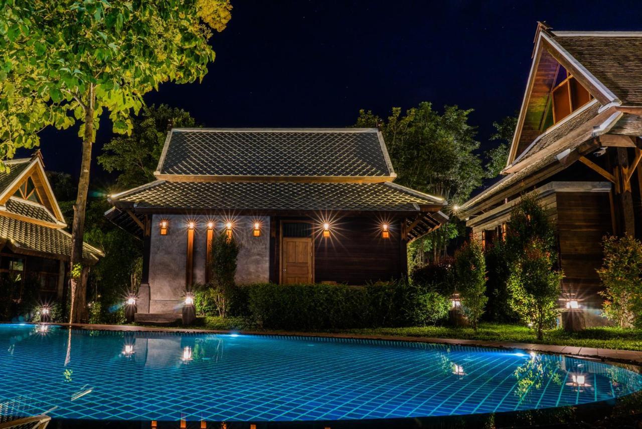 Ruean Racha Otel Chiang Mai Dış mekan fotoğraf